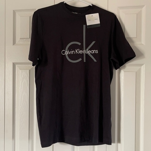 Calvin Klein Jeans Other - BNWT Calvin Klein Jeans T-shirt Size S🔥